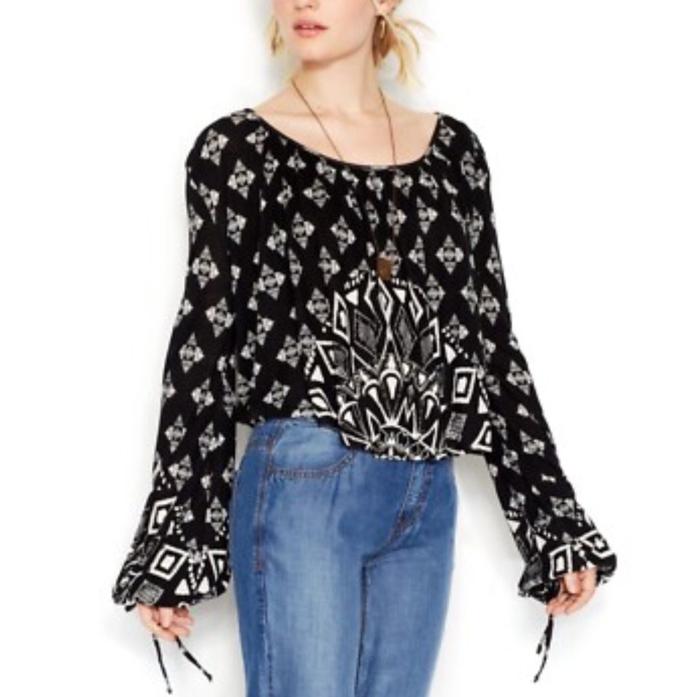 Free People Washed Black Dazed Print Cropped Tie Sleeve Boho Blouse Top Small